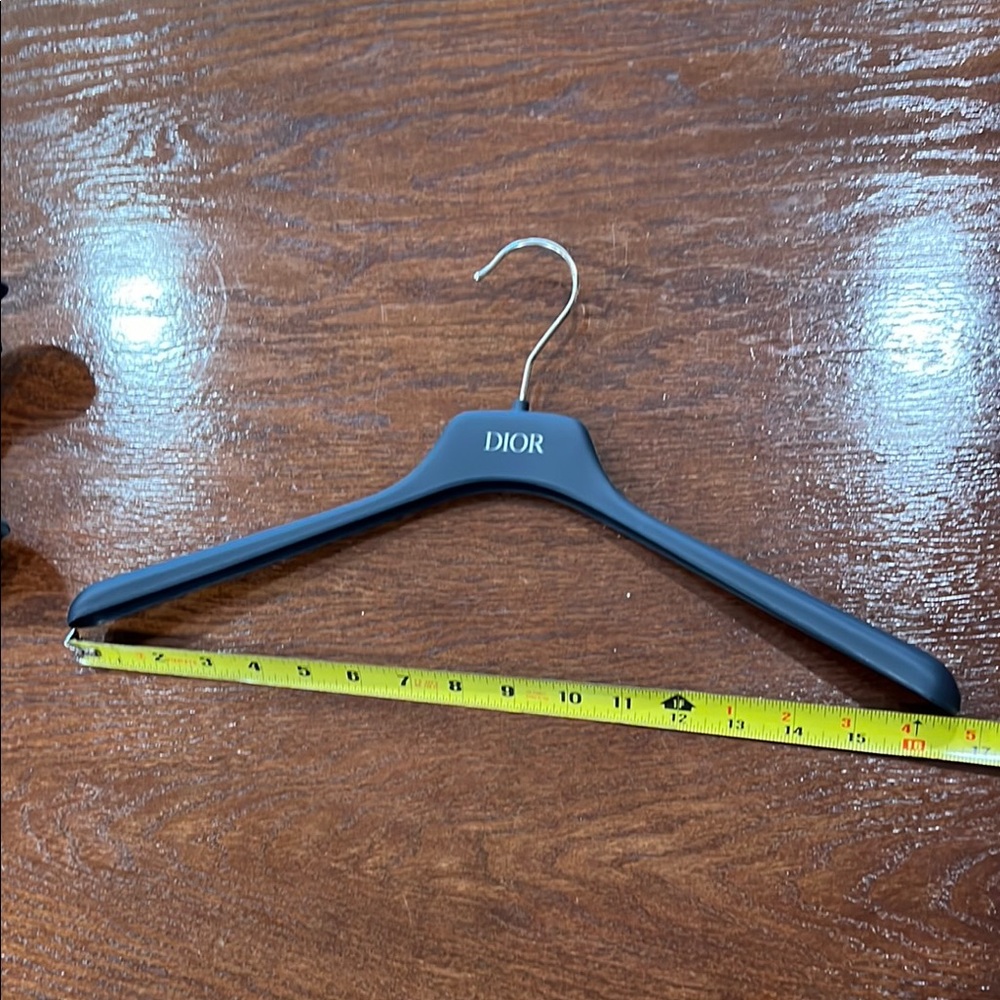 Dior Black Hanger - Picture 3 of 3